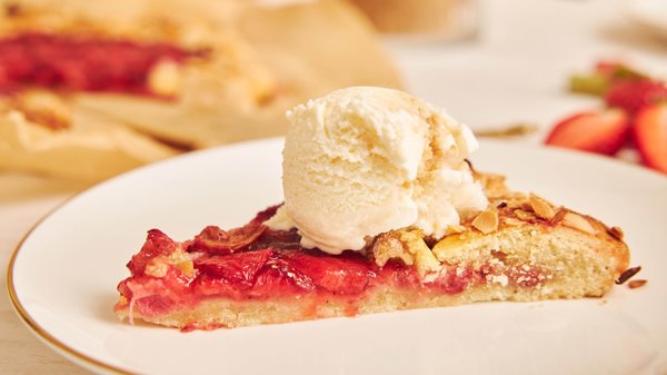 Tarte à la rhubarbe : idées d'accompagnements pour élever votre dessert